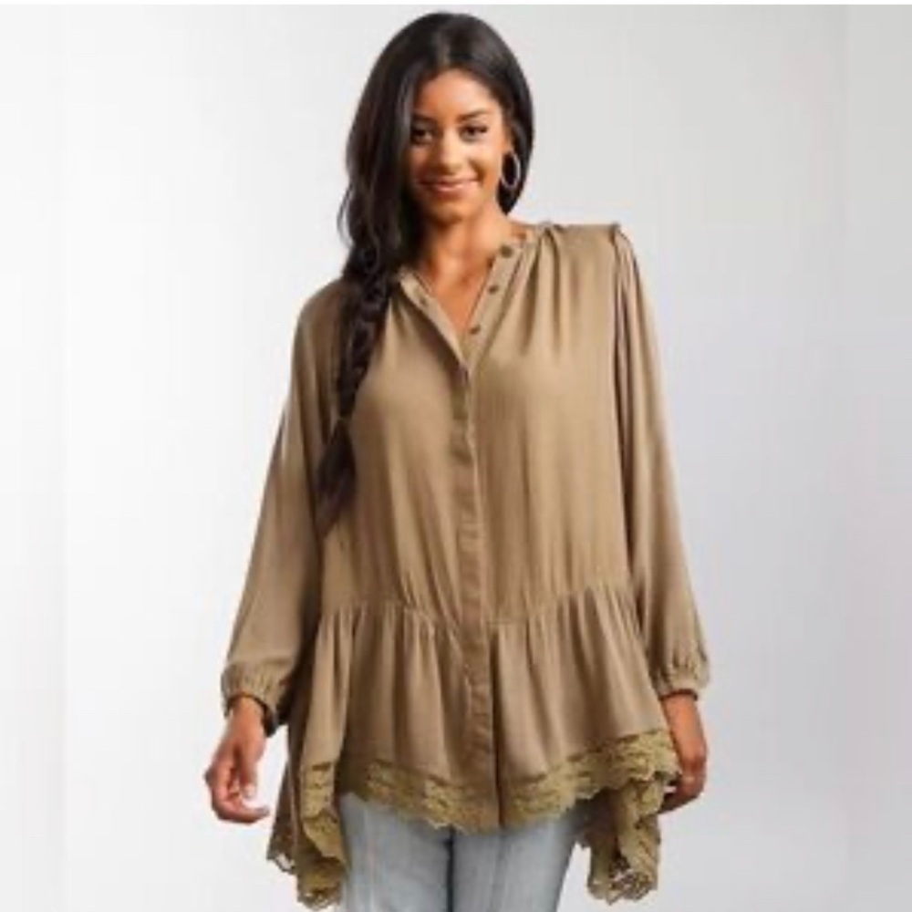 Gimmicks By BKE Size Large Oversized Peplum Shirt Olive Green Gauze Boho Lace - Picture 3 of 10